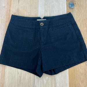 Women's shorts size 4‎